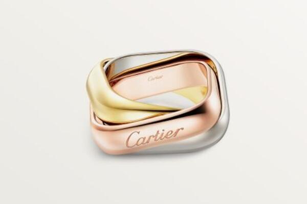 昆明盘龙区回收卡地亚首饰